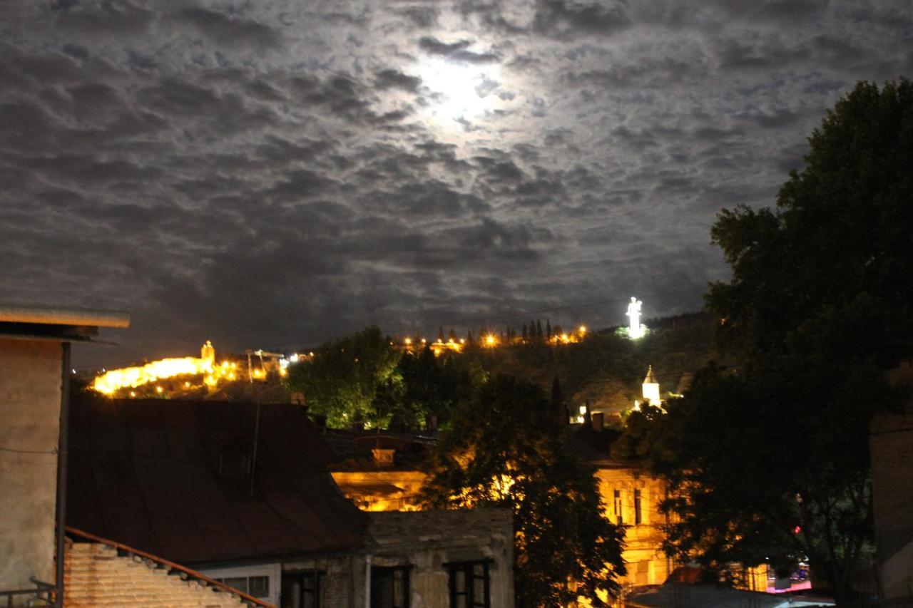 Shota'S Apartment Tbilisi Buitenkant foto